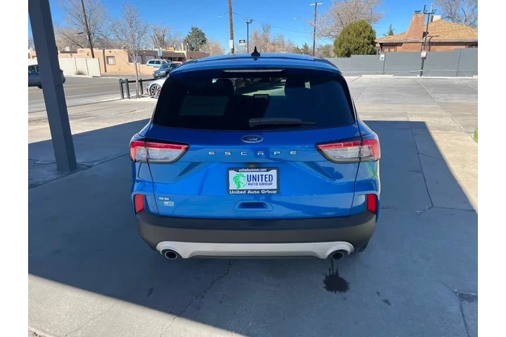2022 Escape S image 6