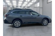 $23475 : Subaru Outback 2022 AWD Prem thumbnail