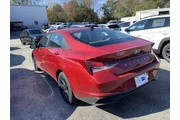 $15445 : Hyundai ELANTRA 2021 SEL 4dr thumbnail