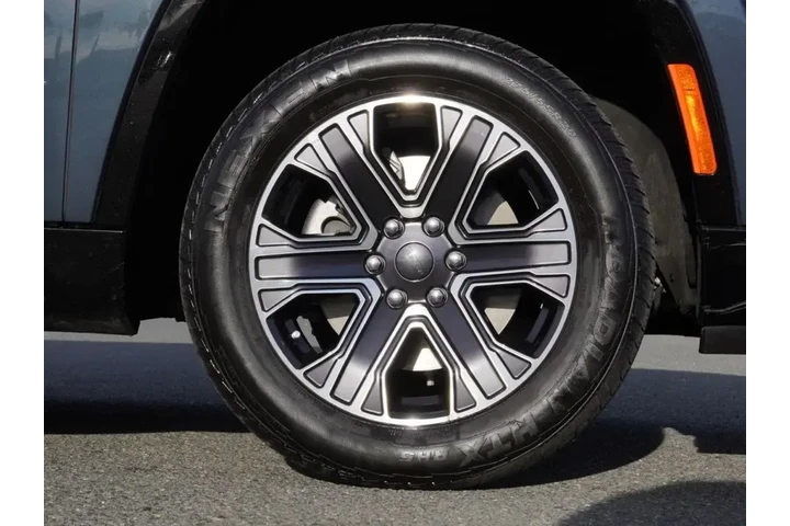 $39970 : Jeep Wagoneer 2024 4x4 Serie image 9