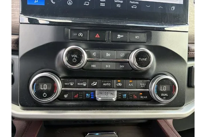 $39768 : Ford Expedition 2024 4x2 Lim image 9