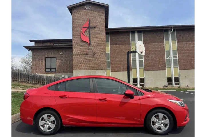 $6999 : 2018 Cruze LS Auto image 5