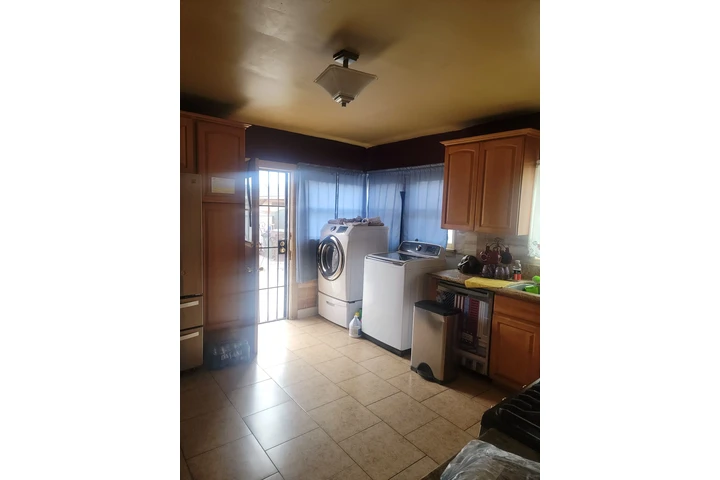 $3400 : Casa grande rrenta image 3