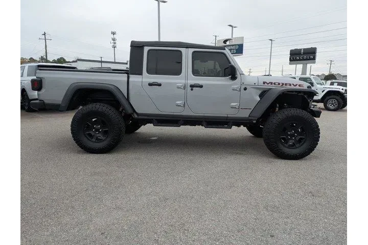 $34995 : Jeep Gladiator 2021 4x4 Moja image 4