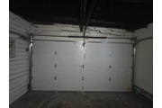 Plank wood grain garage door thumbnail