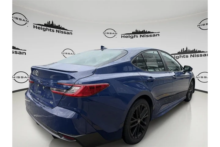 $26290 : Toyota Camry 2025 SE 4dr Sed image 5