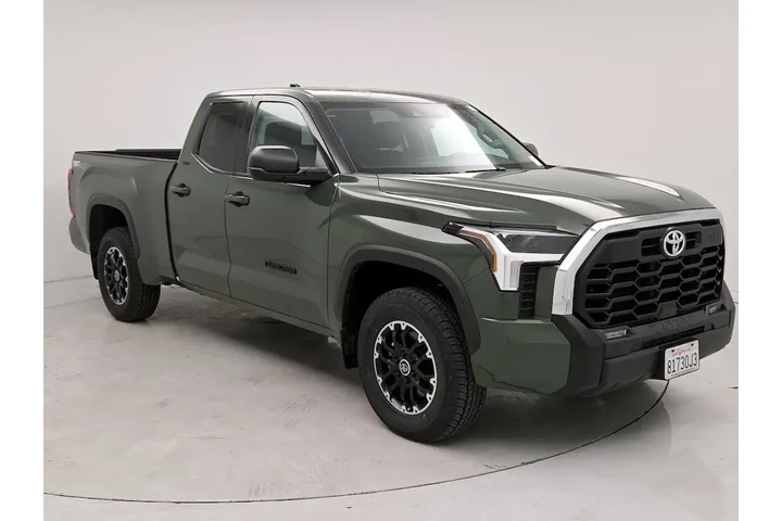 $39998 : Toyota Tundra 2022 4x4 SR5 4 image 1