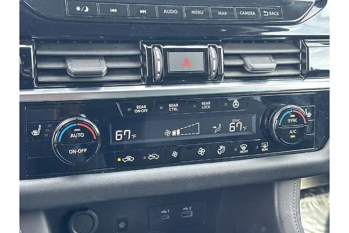 $30677 : Nissan Pathfinder 2023 SL 4d image 9