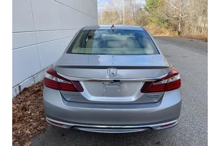 $12952 : Honda Accord Hybrid 2017 Tou image 8