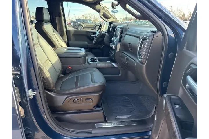 $32000 : GMC Sierra 1500 2020 4x4 Den image 10