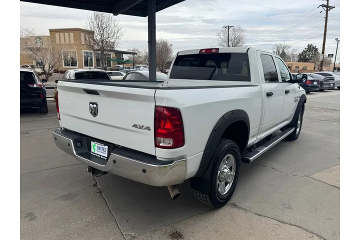 2015 RAM 2500 Tradesman Crew image 5