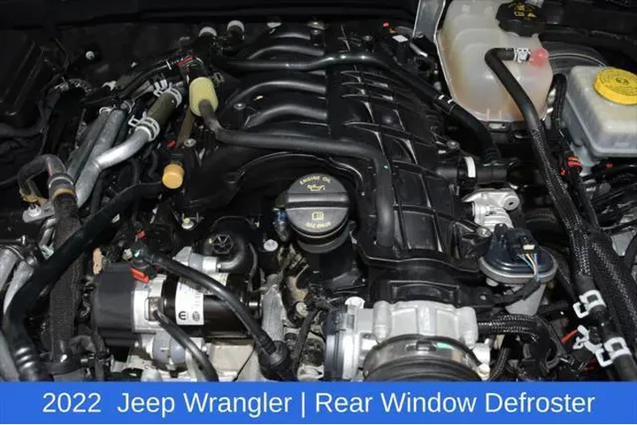 $26725 : Jeep Wrangler Unlimited 2022 image 9
