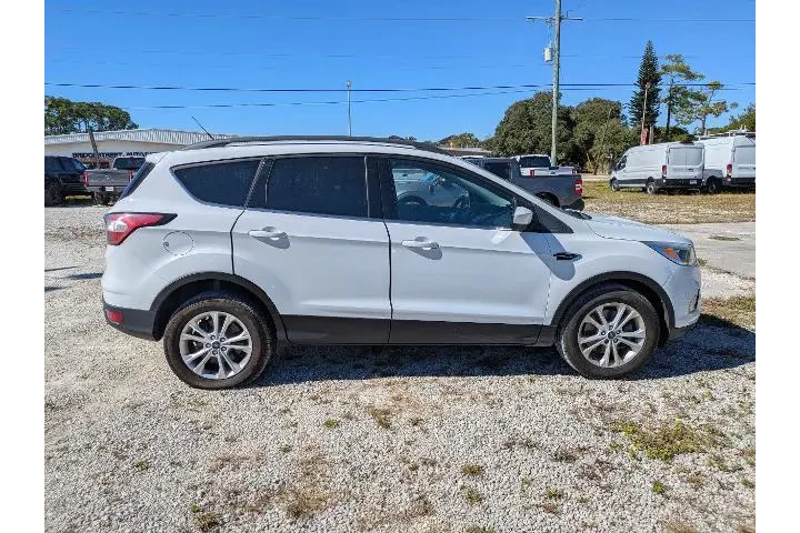 $12884 : Ford Escape 2018 AWD SE 4dr image 3
