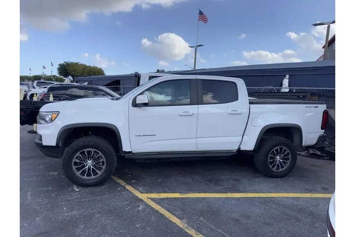 $32991 : Chevrolet Colorado 2022 4x4 image 2