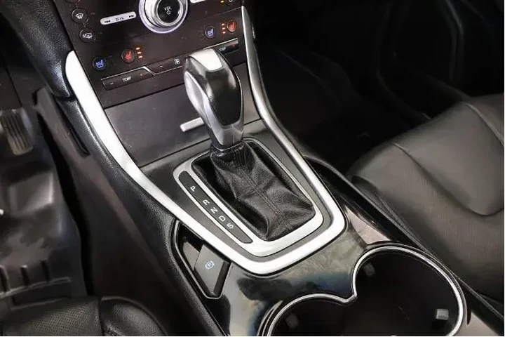 $15441 : Ford Edge 2018 Titanium 4dr image 9