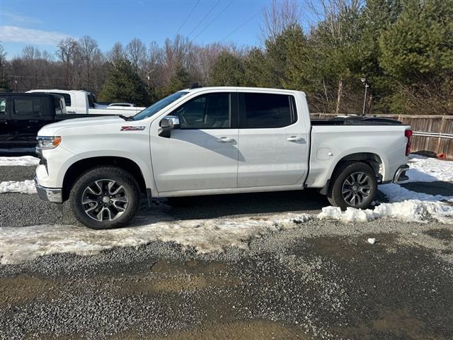 $45999 : 2024 Silverado 1500 LT image 4