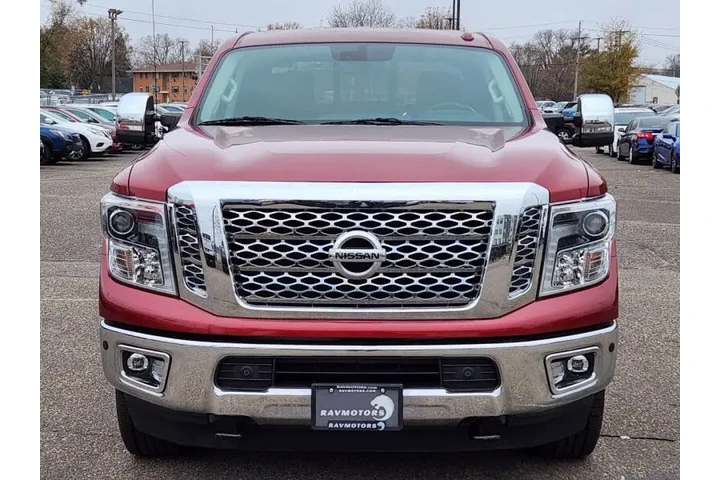 $25974 : 2018 Titan XD SL image 7