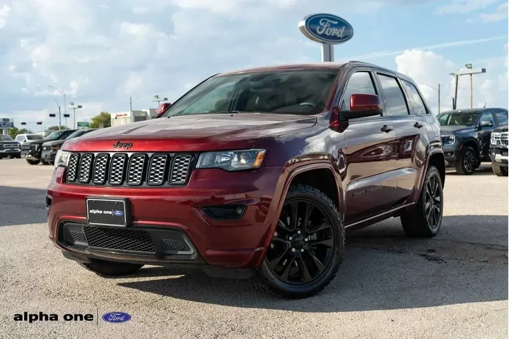 $16977 : Jeep Grand Cherokee 2018 4x4 image 1