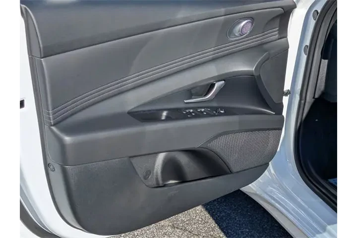 $23637 : Hyundai ELANTRA 2025 SEL Con image 10