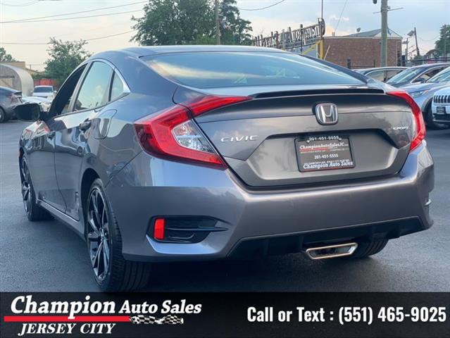 Used 2021 Civic Sedan Sport C image 10