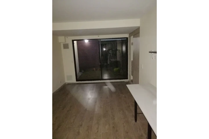 $1050000 : se arrienda apartaestudio image 2