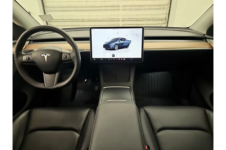 $34998 : Tesla Model Y 2024 AWD Long image 9