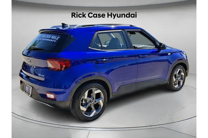 $15548 : Hyundai VENUE 2022 Limited 4 image 6