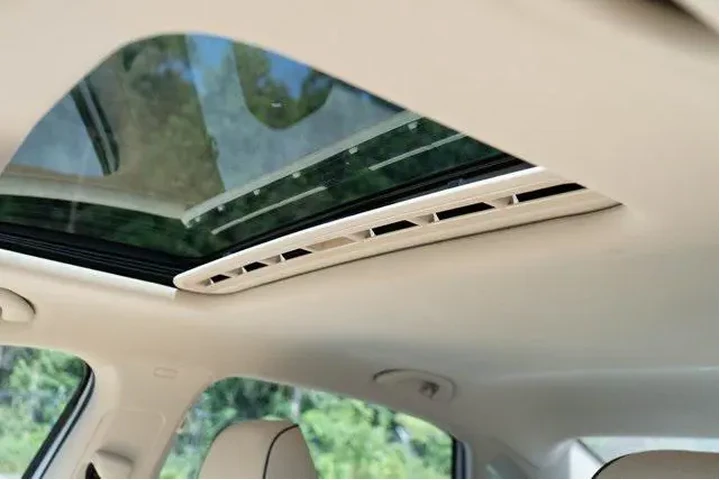 $9999 : Volkswagen Passat 2017 1.8T image 4