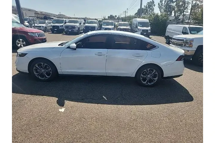 $26351 : Honda Accord 2023 EX 4dr Sed image 8
