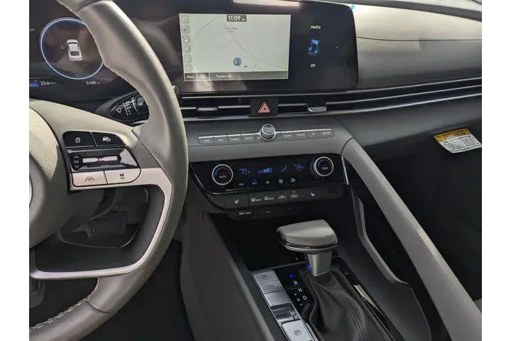 $24999 : Hyundai ELANTRA 2025 SEL Con image 10