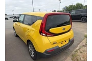 $13992 : Kia Soul 2020 S 4dr Crossove thumbnail