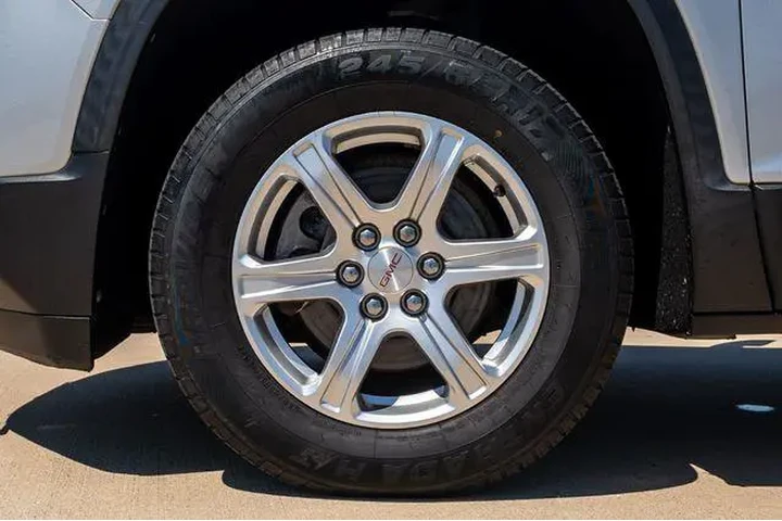 $17717 : GMC Acadia 2019 SLE-1 4dr SU image 8