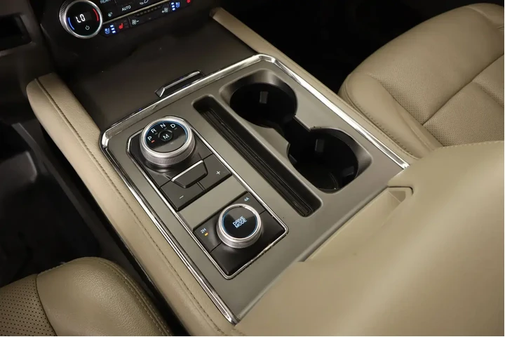 $31259 : Ford Expedition MAX 2021 4x4 image 9