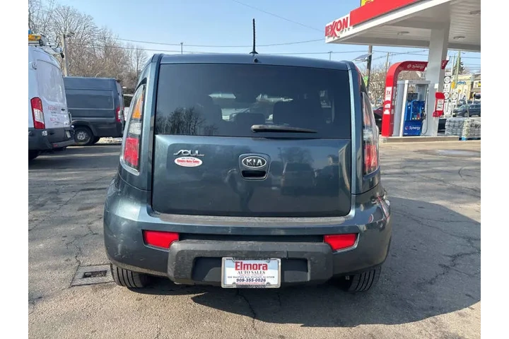 $6499 : 2011 Soul + image 6