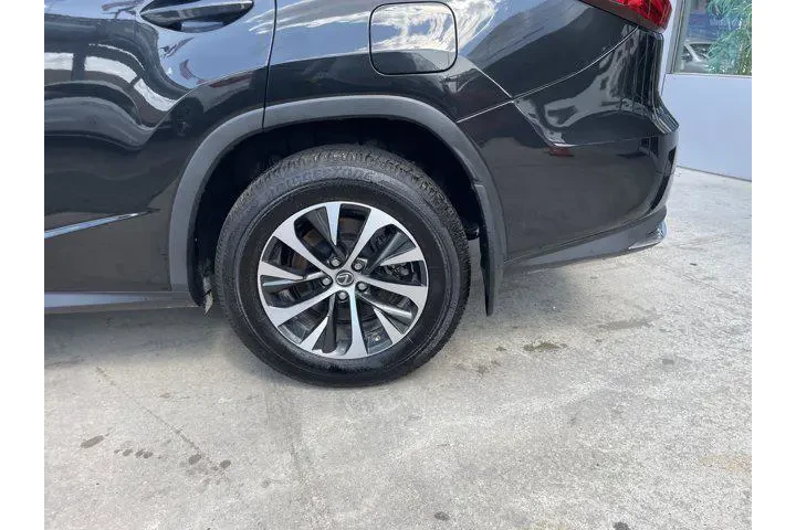 Lexus RX 350L 2021 AWD 4dr S image 10