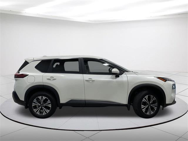 $26227 : Pre-Owned 2023 Rogue SV image 2