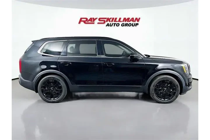 $33975 : Kia Telluride 2022 AWD SX 4d image 8