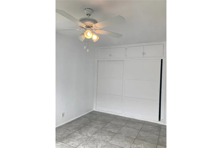 $750 : Beautiful ..Fontana, CA image 4