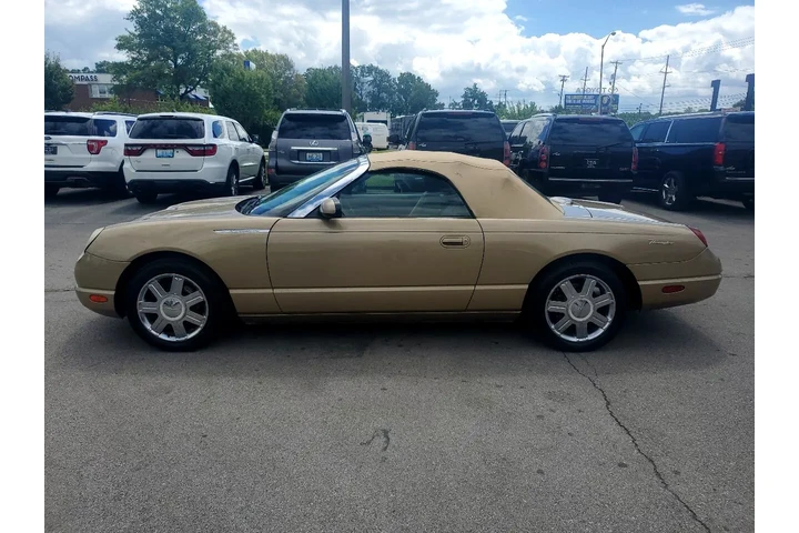 $7980 : 2005 Thunderbird 2dr Converti image 5