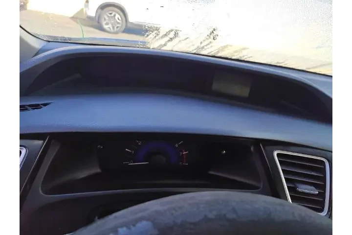 $11110 : Honda Civic 2013 LX 4dr Seda image 9