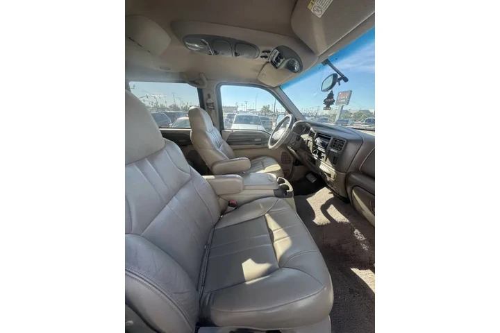 $8995 : 2000 Excursion XLT image 6