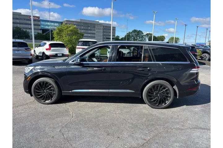$29985 : Lincoln Aviator 2021 AWD Res image 4