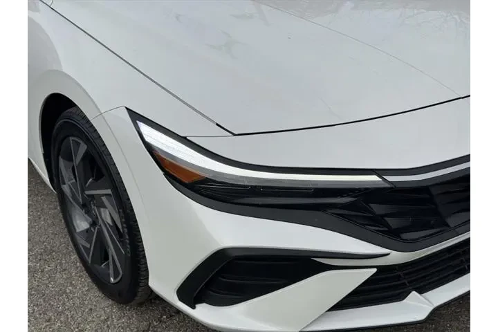 $22925 : Hyundai ELANTRA 2025 SEL Spo image 8