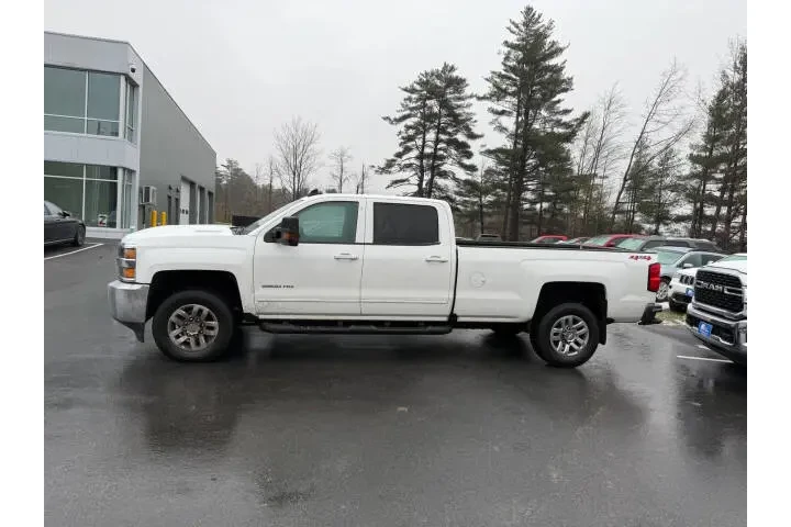 $37999 : 2019 Silverado 3500HD image 2