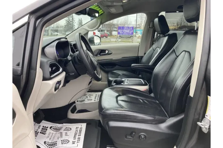 $24999 : 2022 Pacifica Touring L image 10