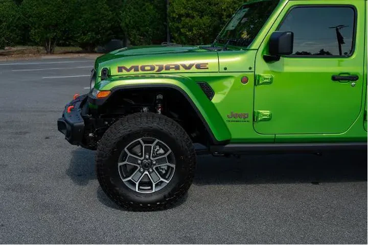 $36299 : Jeep Wrangler 2025 4x4 Sport image 4