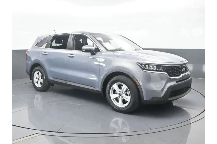 $17996 : Kia Sorento 2022 LX 4dr SUV image 8
