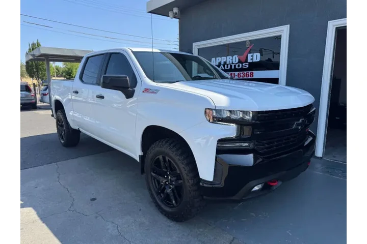 $28498 : 2021 Silverado 1500 LT Trail image 2