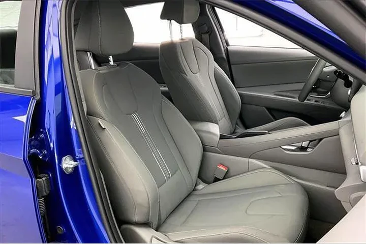 $19290 : Hyundai ELANTRA 2023 SEL 4dr image 7