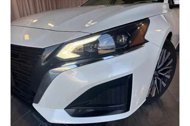 $16777 : Nissan Altima 2023 2.5 SV 4d image 9